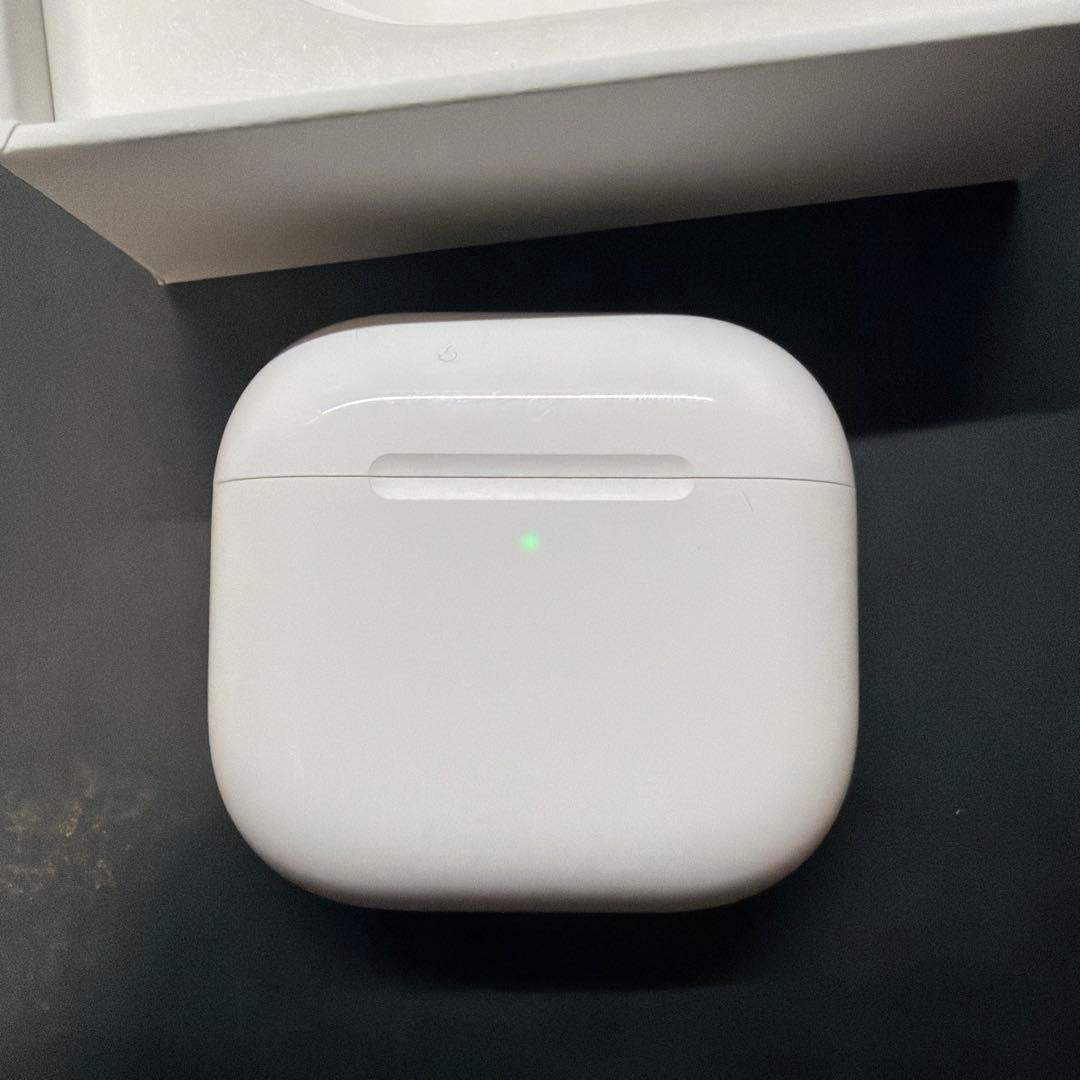 AirPods 4 (正規品)アクティブノイズキャンセル