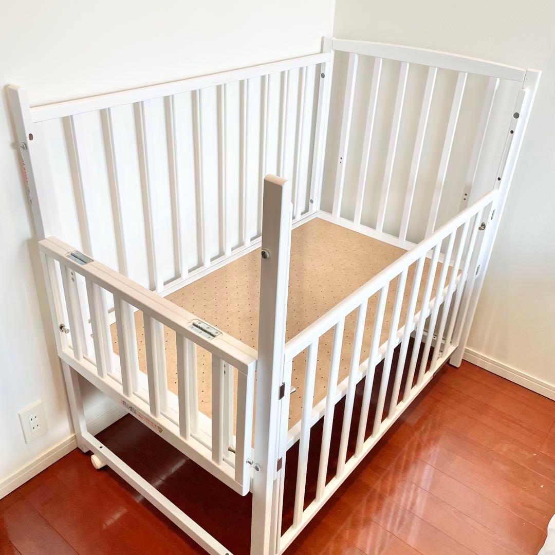 美品♡ヤマサキ ハイタイプベッド ツーオープン ホワイト ベビーベッド