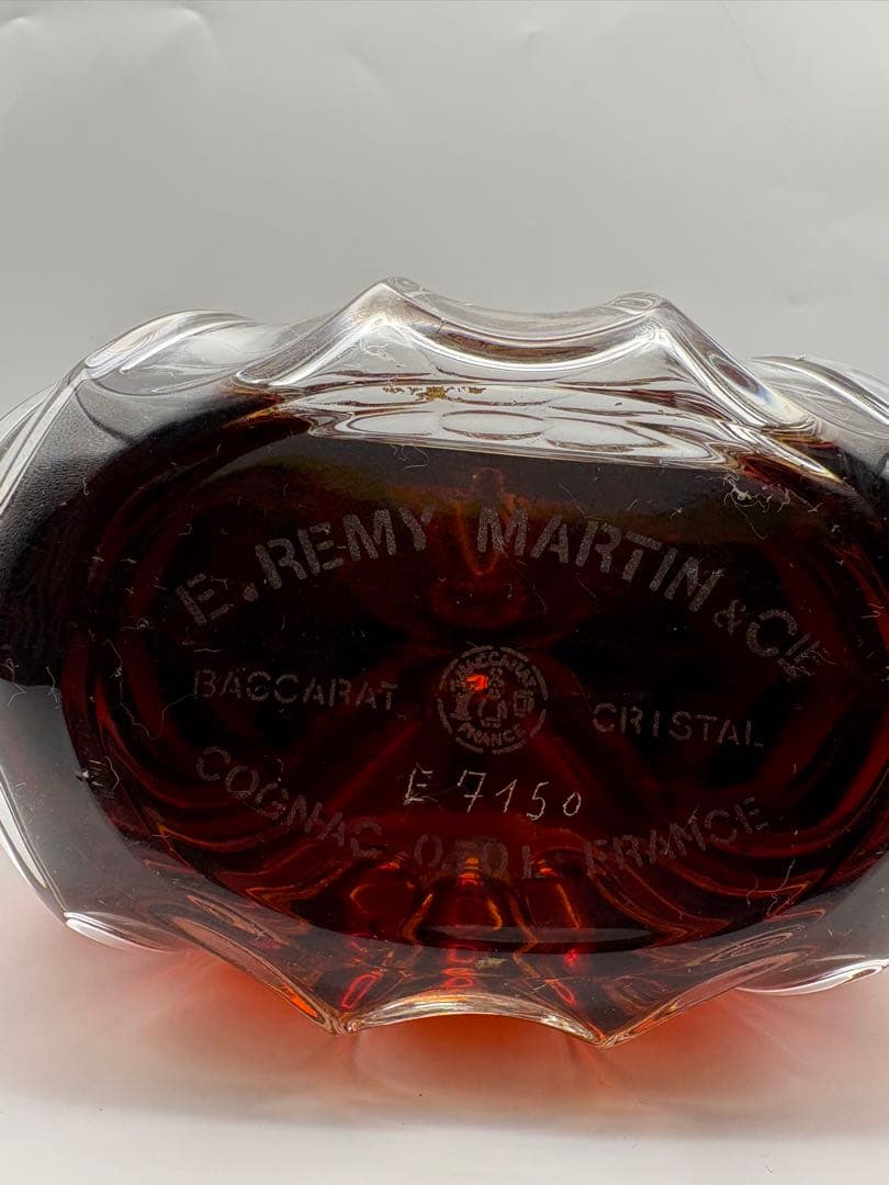 Remy Martin 琥珀色ウイスキー メダル付き