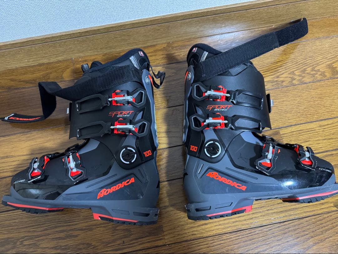 Nordica スキー ブーツ 100 【26.5㎝】【Last102】