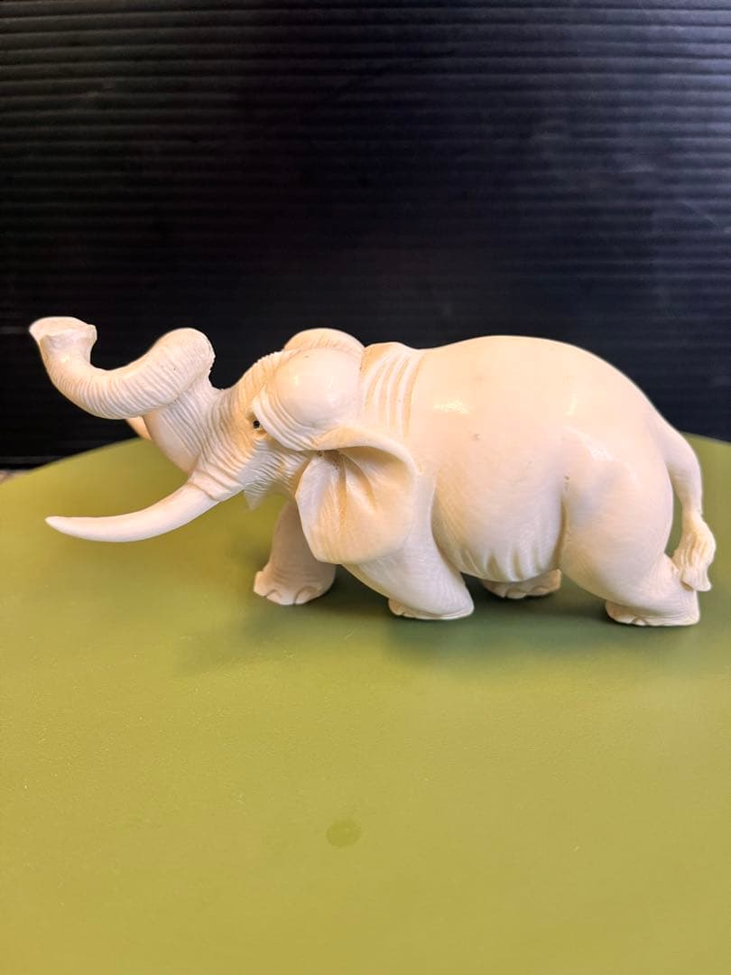象牙風　マンモス・象　置物