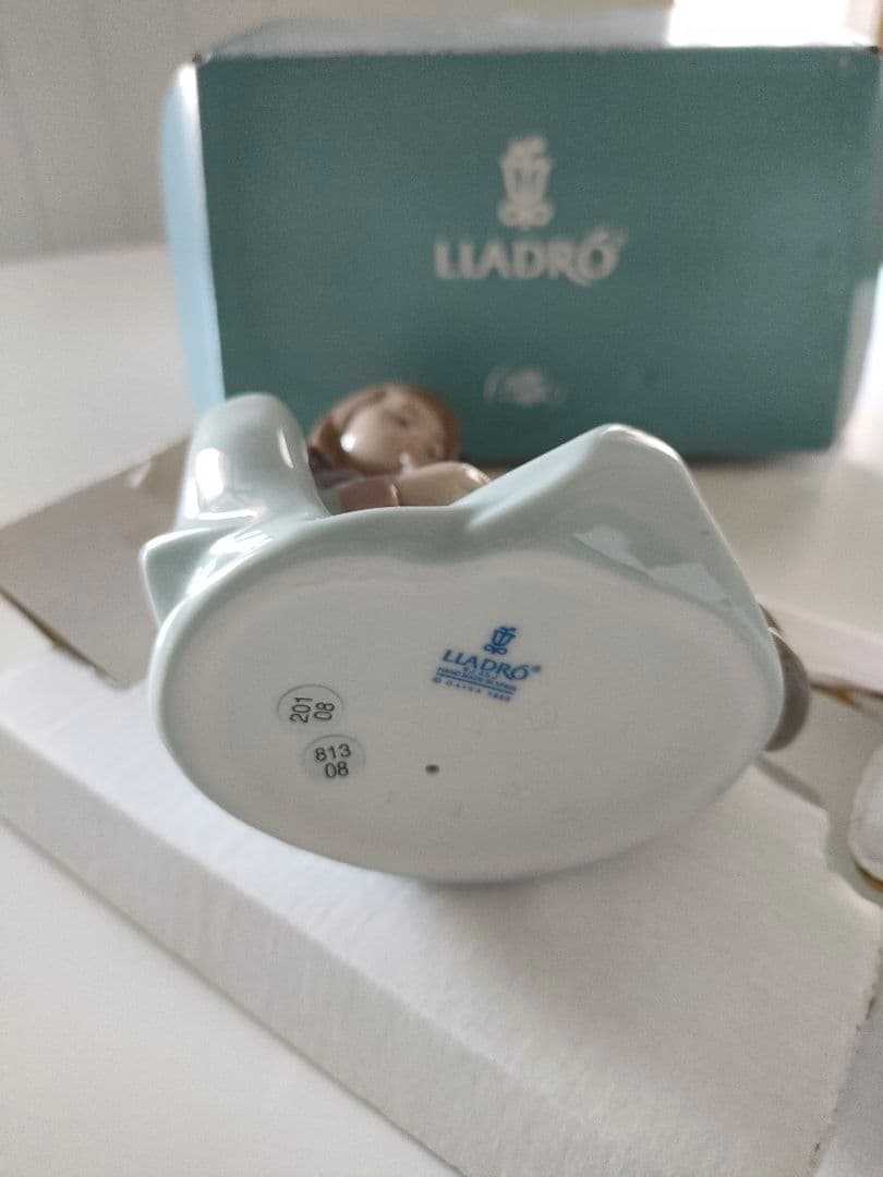【美品】LLADRO　起こしちゃだめよ #5640