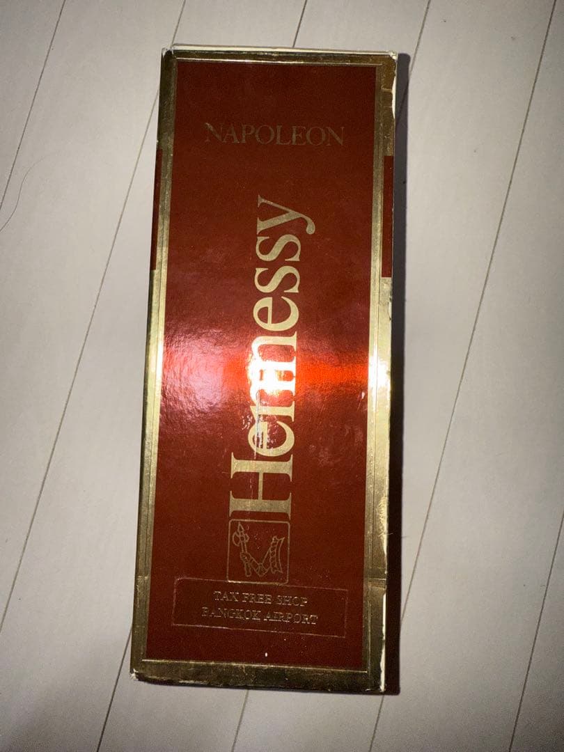 Hennessy Napoleon コニャック 箱入り