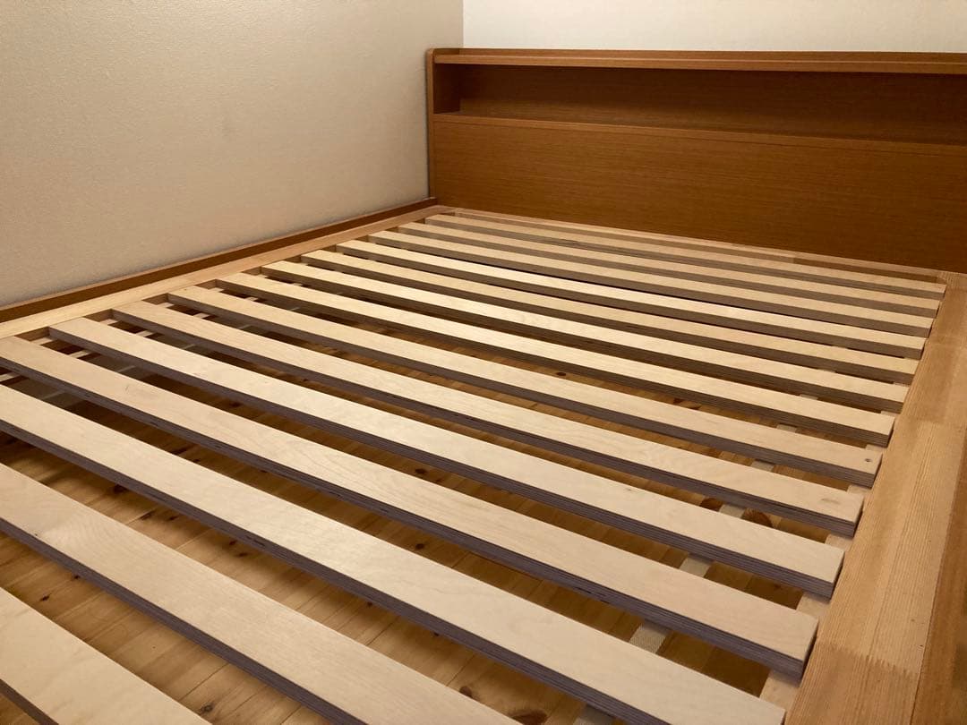 美品　unico ウニコ　棚付きベッドフレーム　ダブルサイズ　※組立説明書付