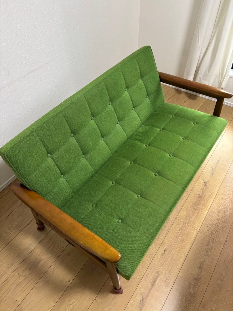 カリモク60 (2人掛けソファ)