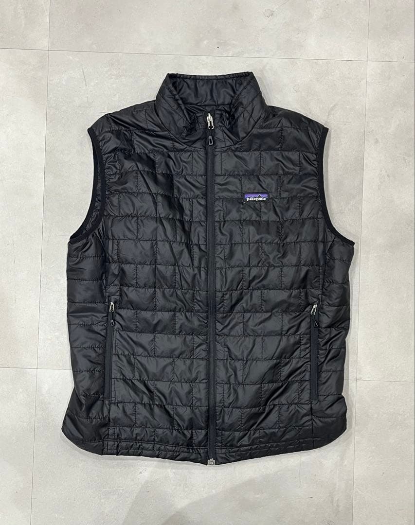 T*y様 美品　patagonia 黒 ナノパフベスト Lサイズ　nano pu