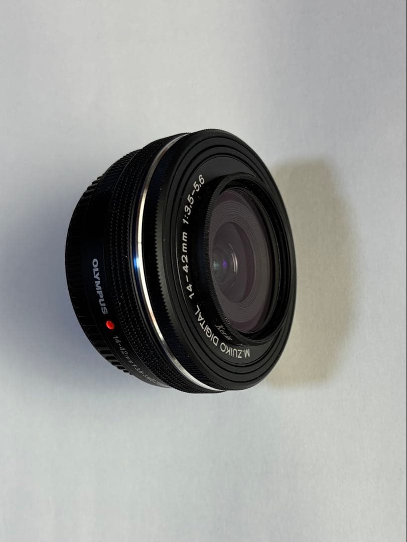 オリンパス　パンケーキズームレンズ