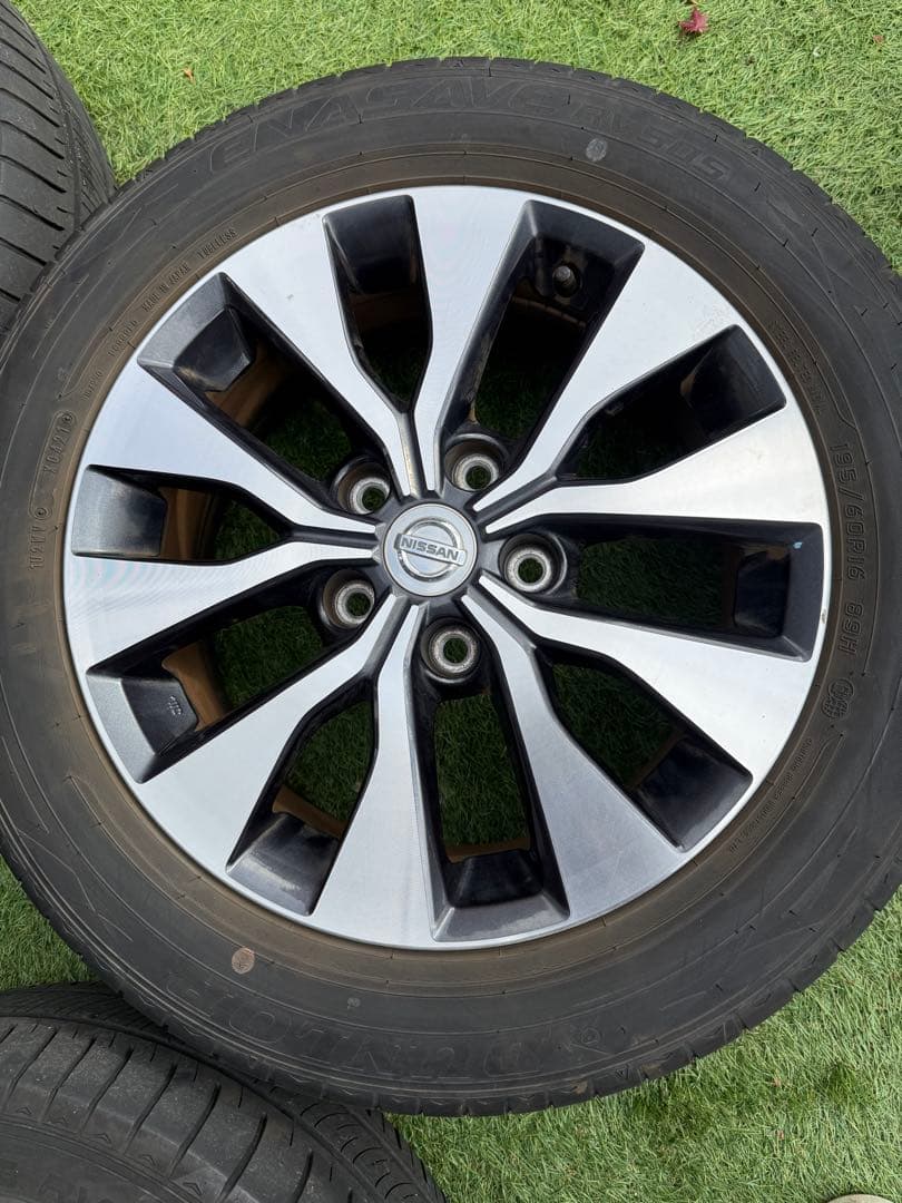 ゆ*う様 16インチ 195/60R16ノーマルタイヤホイールセット　日産純正