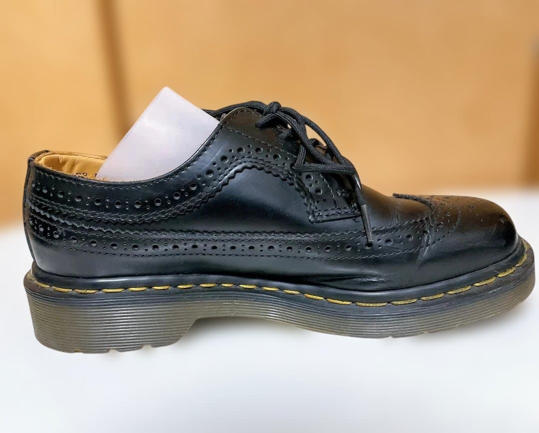 ドクターマーチン 3989 イエローステッチ ブローグ シューズ