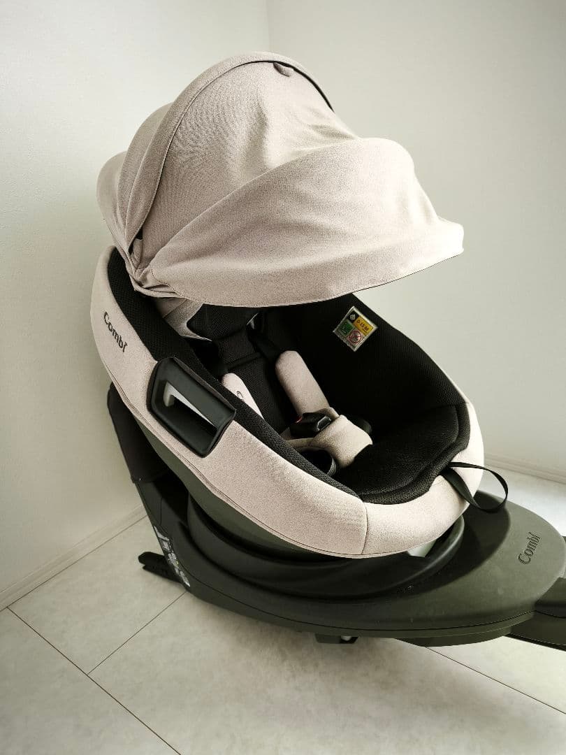美品 Combi コンビ THE S plus ISOFIX ZC-750