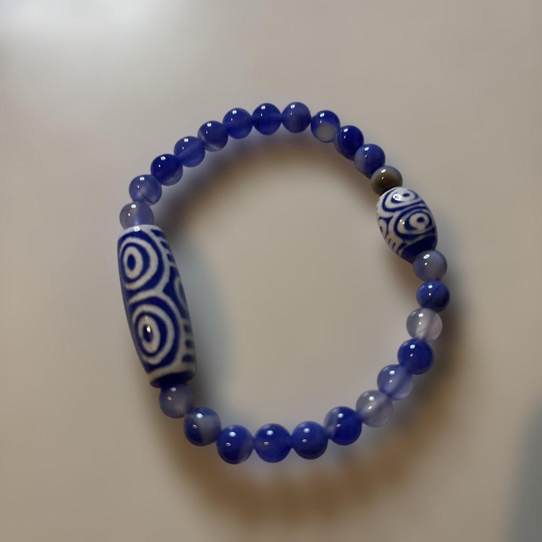 すごいズンとくる！青玉髄天珠、龍眼天珠、青のファイヤーアゲート！すごい！