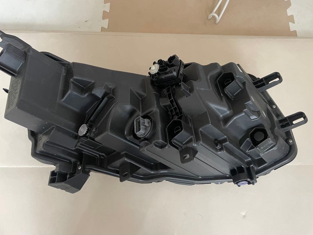 HONDA純正　LED ヘッドライト 左　ステップワゴンRP8