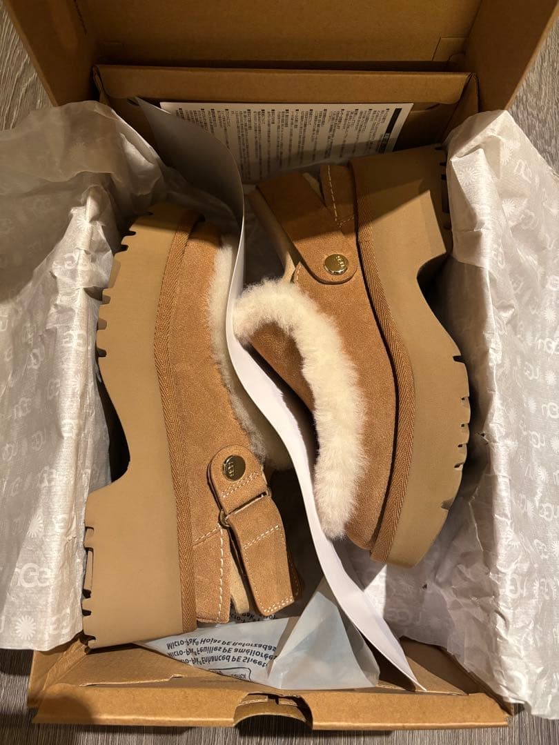 新品【UGG】Esmee Clog