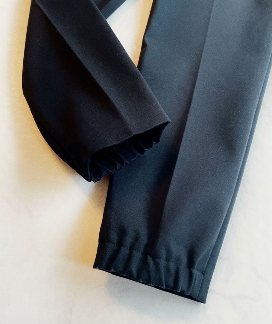 LE PHIL ルフィル ダブルクロステーパードパンツ　ブラック