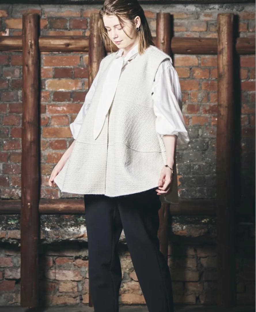 anana ラメシャギーツイード　立体フォルムベスト　セレモニー　アイボリー