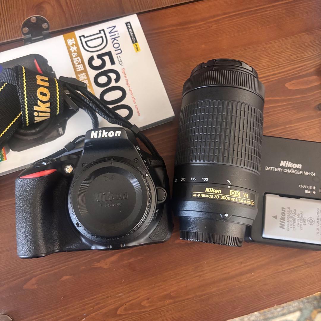Nikon デジタルー眼レフカメラ D5600