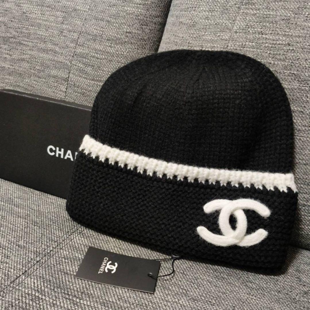 CHANELニット帽　黒/白　ロゴ入り　ノベルティ