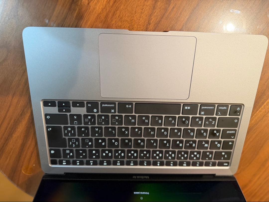 スペースグレー MacBook Air 本体