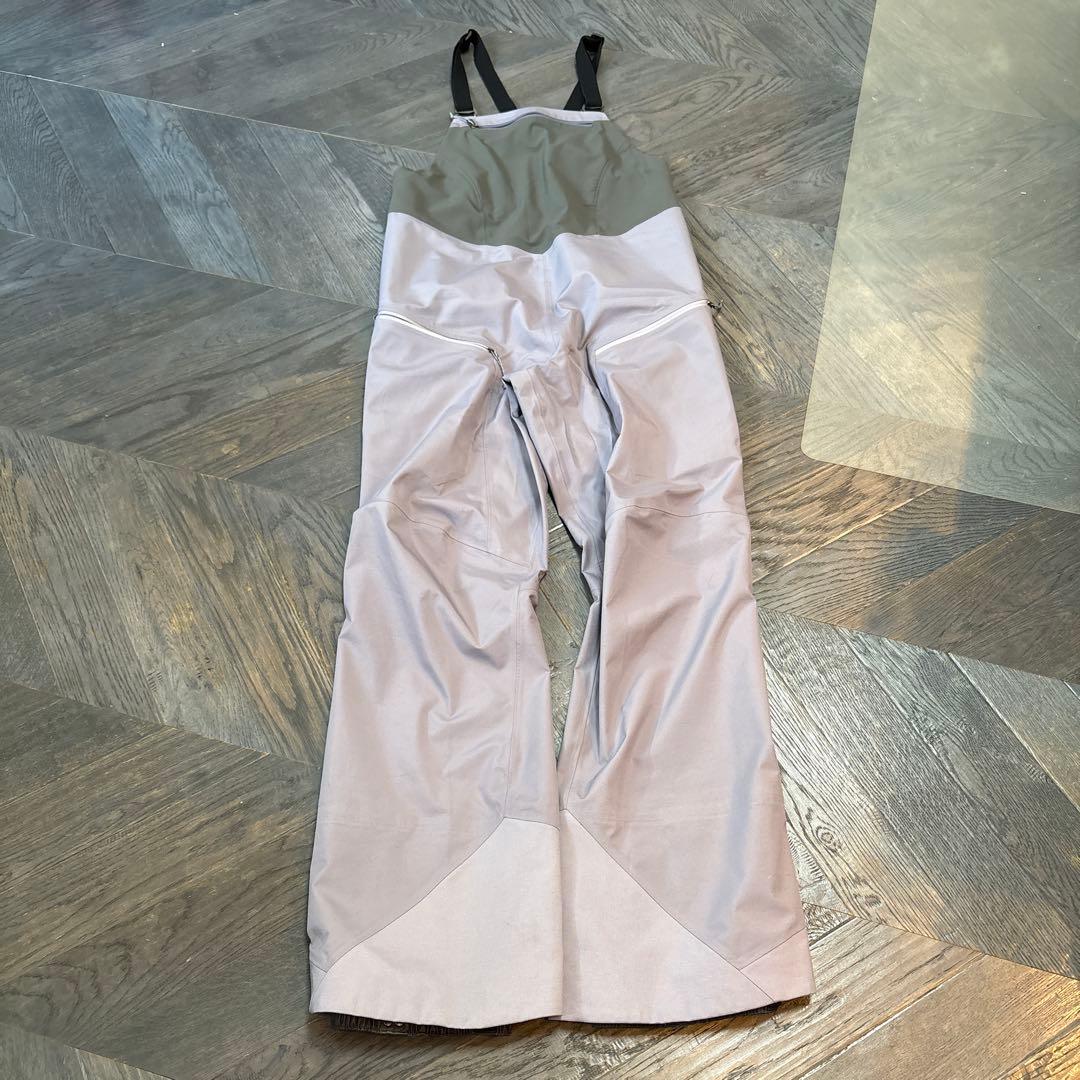 Y*o様 Patagonia　スキーウェア スノボウェア レディース　ビブ　M