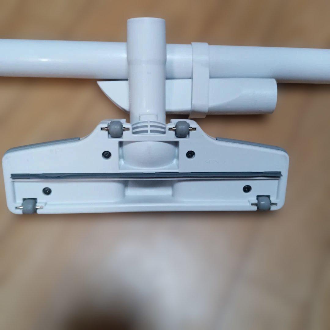 マキタ10.8V充電式クリーナCL107FD 純正のバッテリーと充電器付