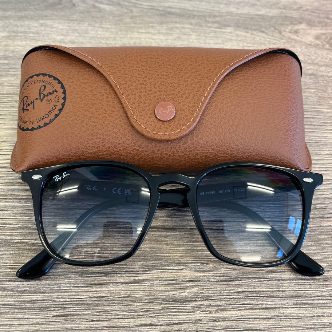 レイバンサングラス rb4258f 52サイズ 601/19ローブリッジフィット
