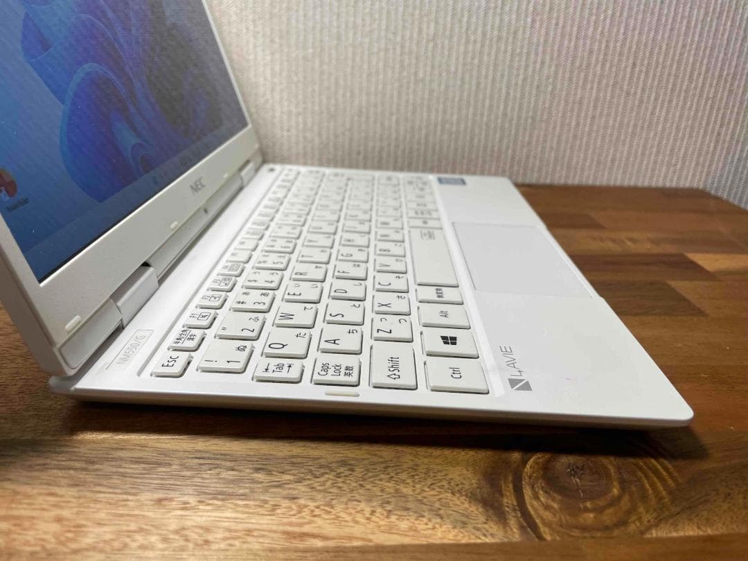 Win11 Office ファンレス LaVie メモリ4GB SSD128GB