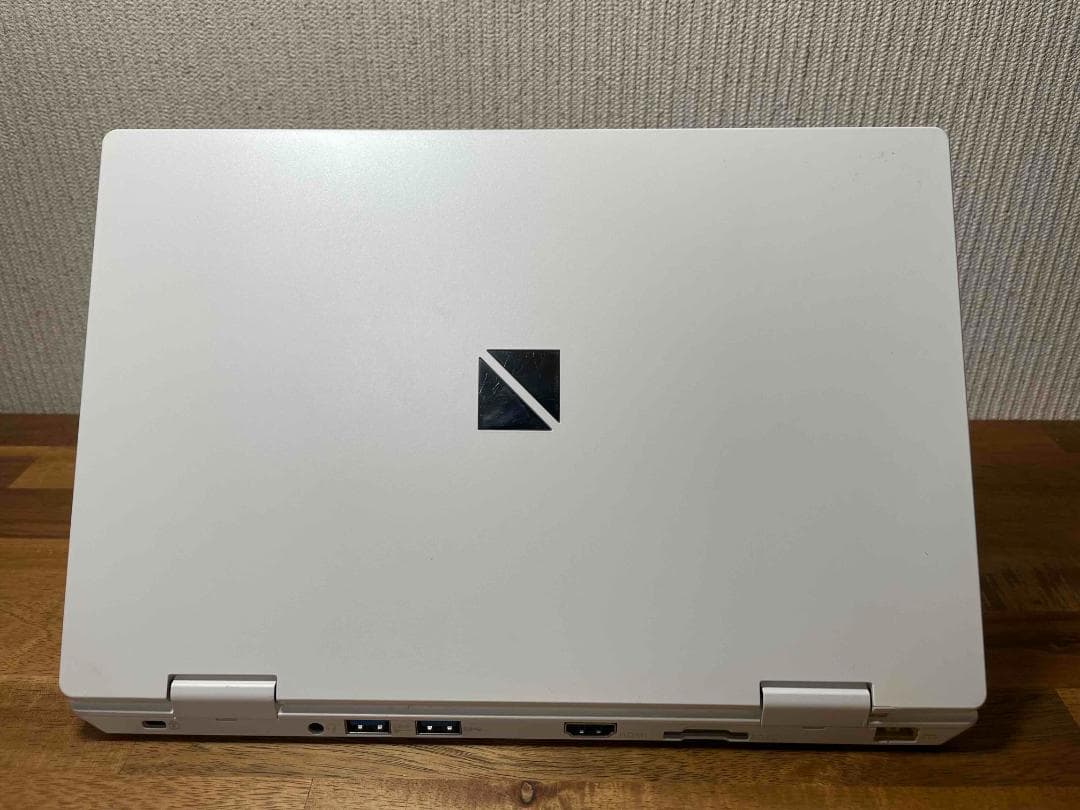 Win11 Office ファンレス LaVie メモリ4GB SSD128GB