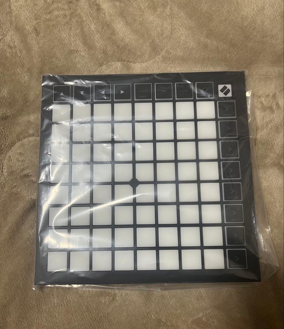 【美品・箱付】Novation Launchpad X