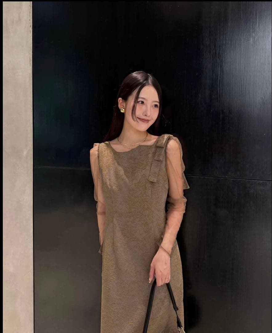 オリーブグリーン ロングドレス シースルー袖