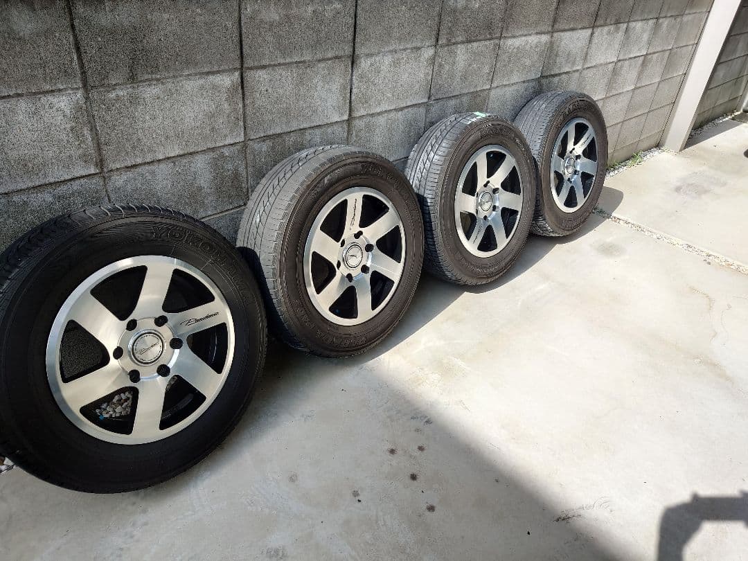 ファブレス・パンデミック215／65R16