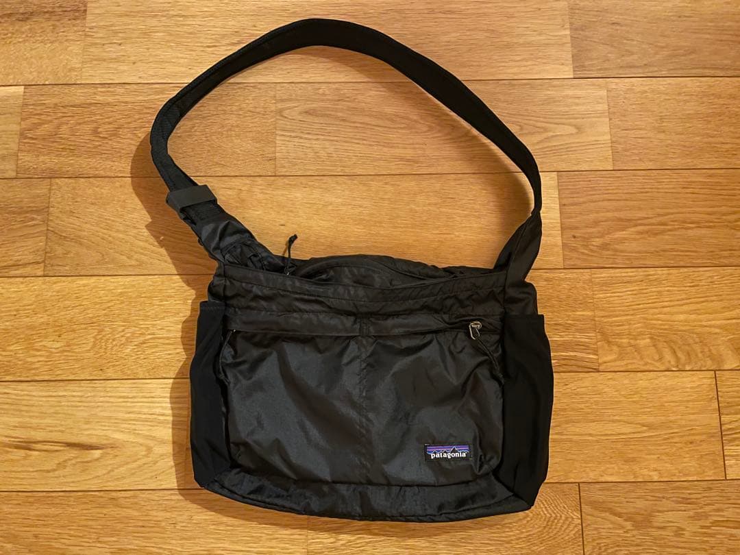 【美品】パタゴニア　ライトウェイトトラベルクーリエ　ブラック