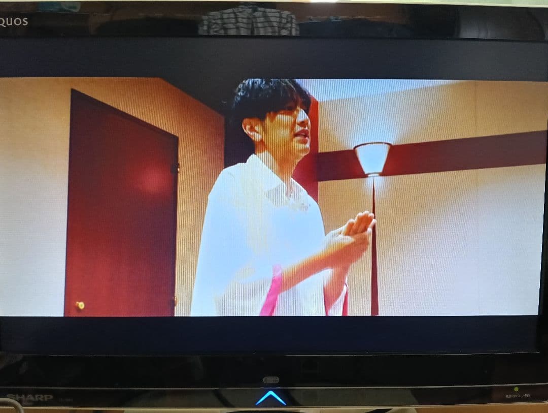 SHARP　2番組同時録画可能　シャープ ブルーレイレコーダー　BD-W570