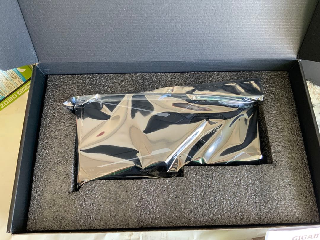 グラフィックボード・グラボ・ビデオカード GIGABYTE GEFORCE RTX 2080 Super Turbo 8G