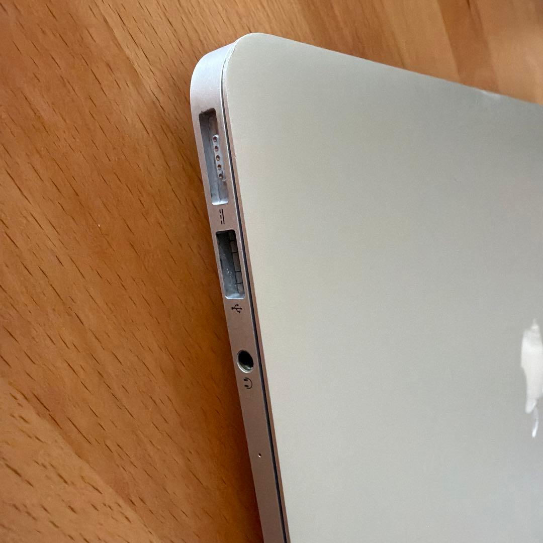 MacBook本体 MacBook Air (13-inch, Early 2014)