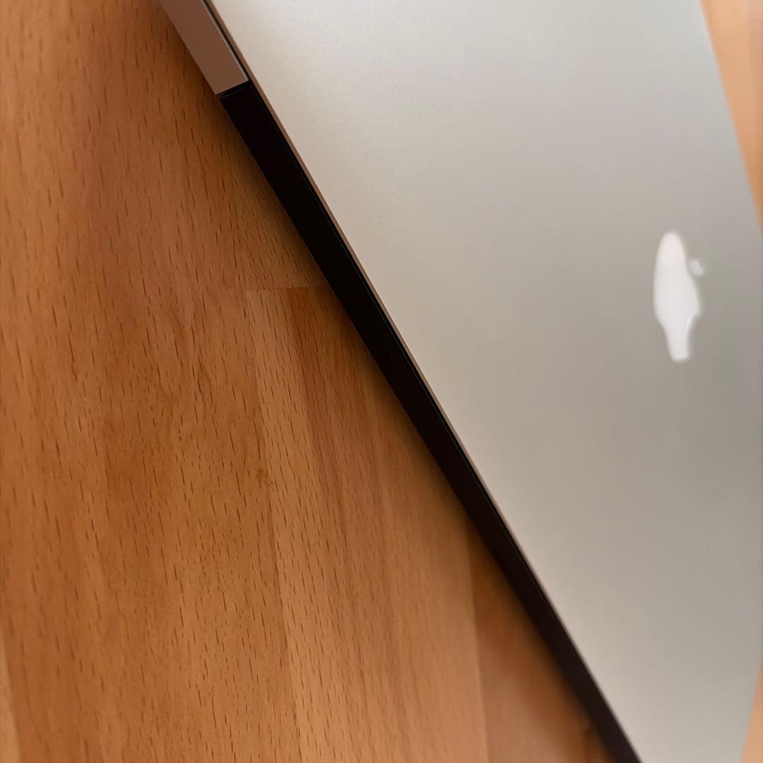 MacBook本体 MacBook Air (13-inch, Early 2014)