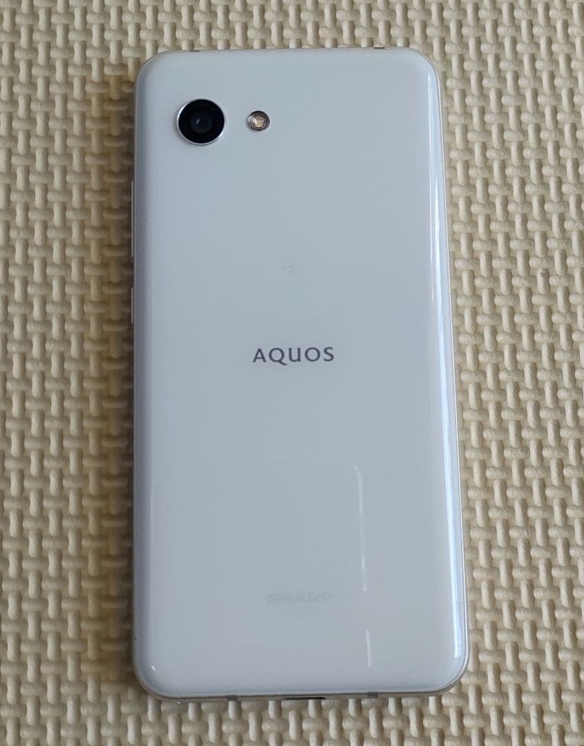 SHARP AQUOS R2 compact ホワイト 貴重なコンパクト