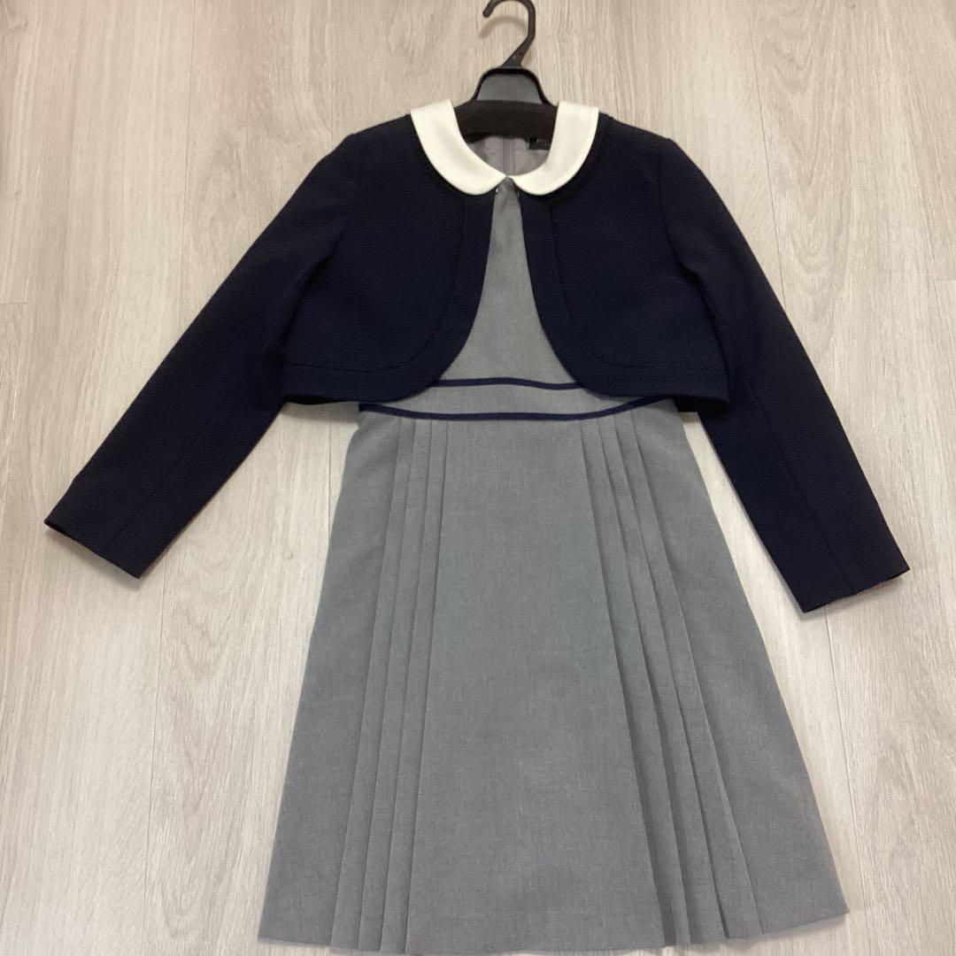 ポンポネットS/140 受験 卒服 グレーワンピ　紺ボレロ ブローチ3点セット