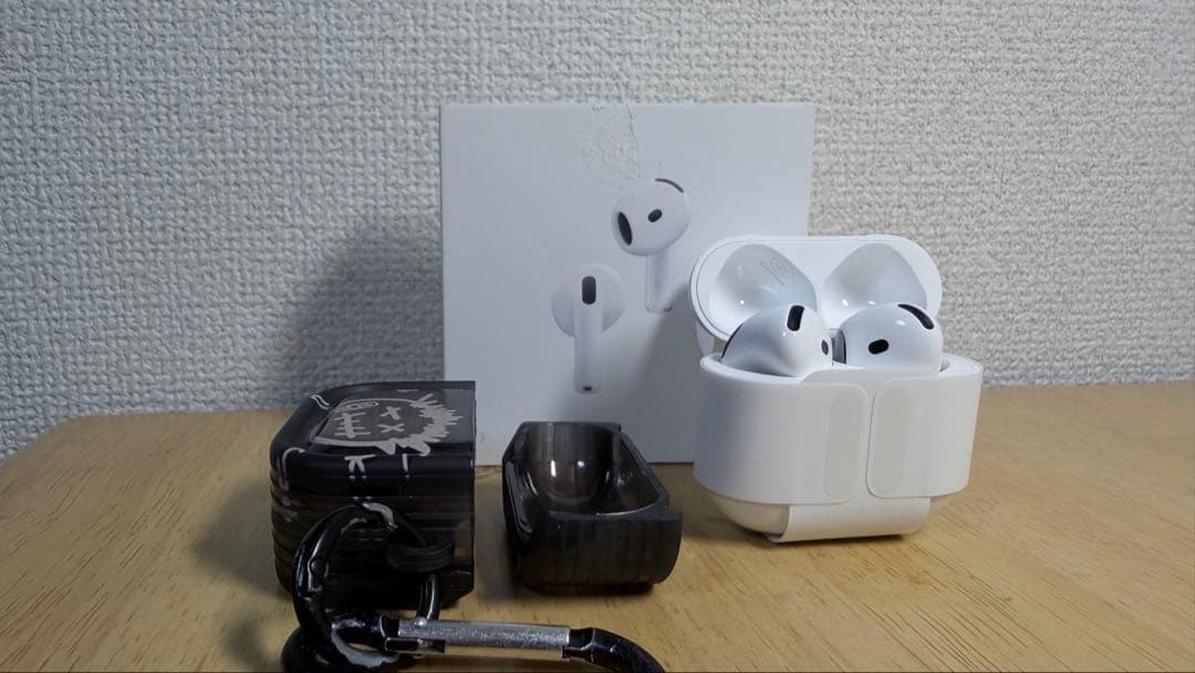 AirPods 4 アクティブノイズキャンセリング搭載 箱付き おまけケース