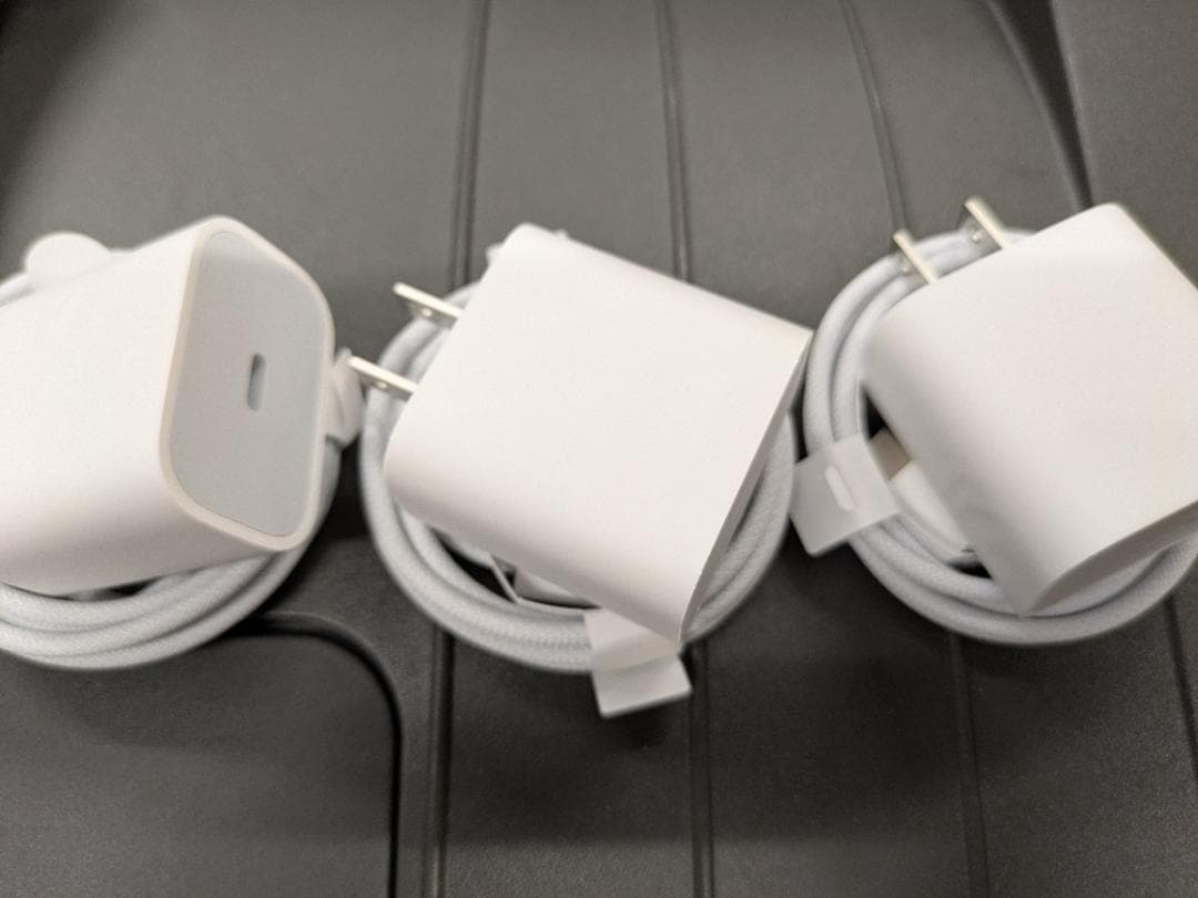 iPad Air 13インチ Wi-Fi 128GB MV273J/A １台