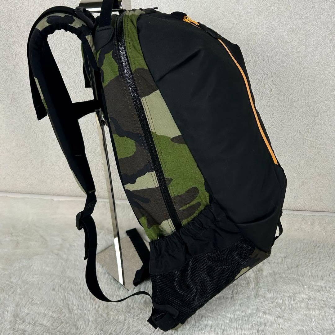 希少 美品 アークテリクス × ビームス ARRO22 WoodlandCamo