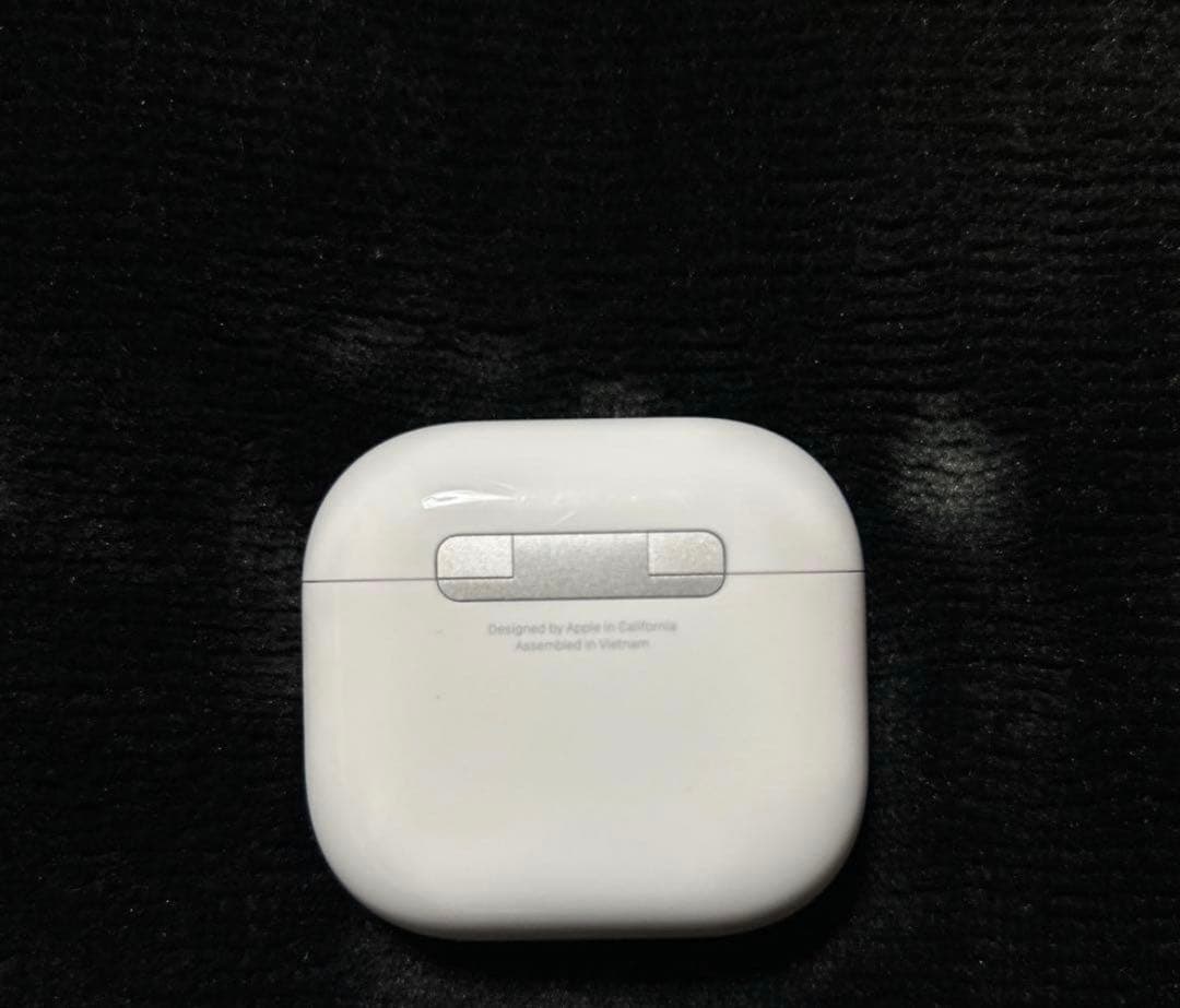 AirPods本体 ホワイト 充電ケース付き　美品