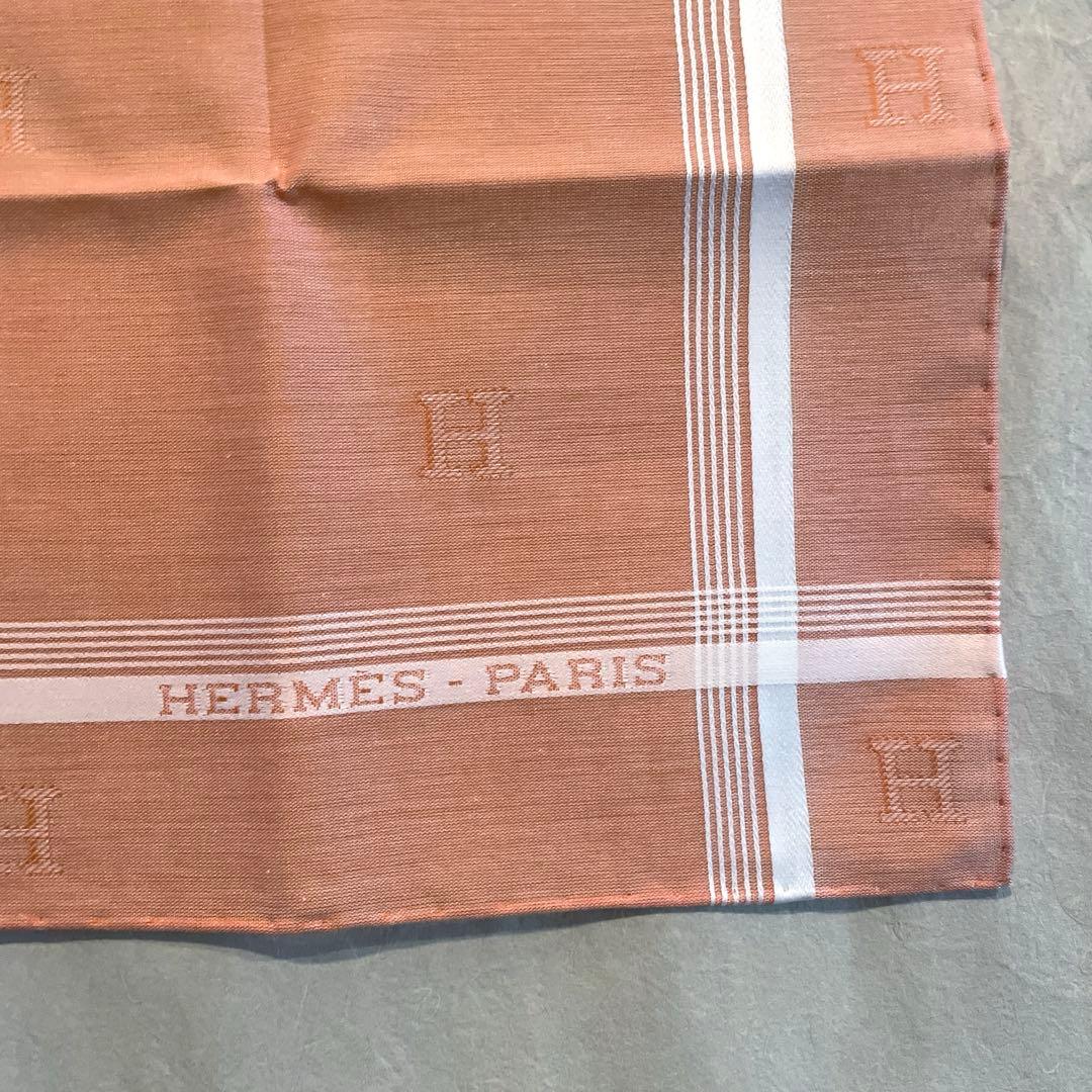 新品未使用 HERMES エルメス ハンカチ 綿100% ジャカード Hレリーフ