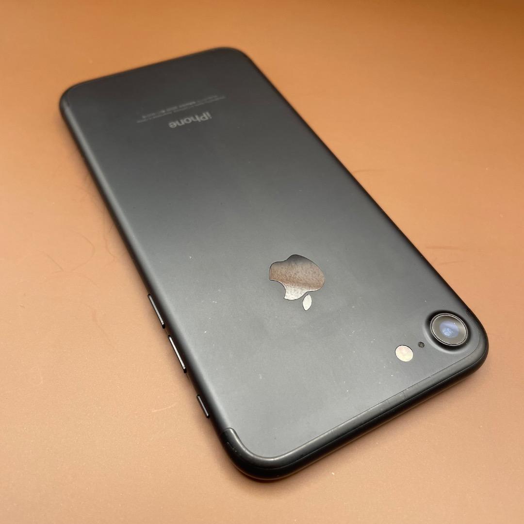 iPhone 7 128GB シムフリー 新品バッテリー