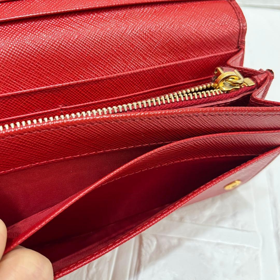 美品✨プラダ　フィオッコ　サフィアーノ　リボン　赤　カードケース付き