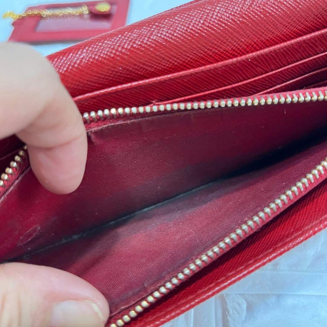 美品✨プラダ　フィオッコ　サフィアーノ　リボン　赤　カードケース付き