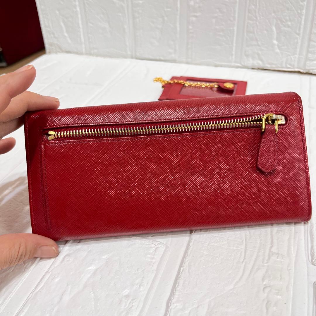 美品✨プラダ　フィオッコ　サフィアーノ　リボン　赤　カードケース付き