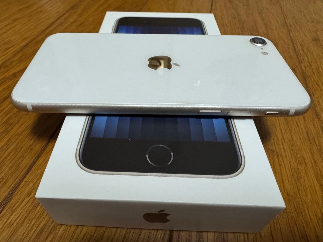 iPhone SE 第3世代 128GB スターライト