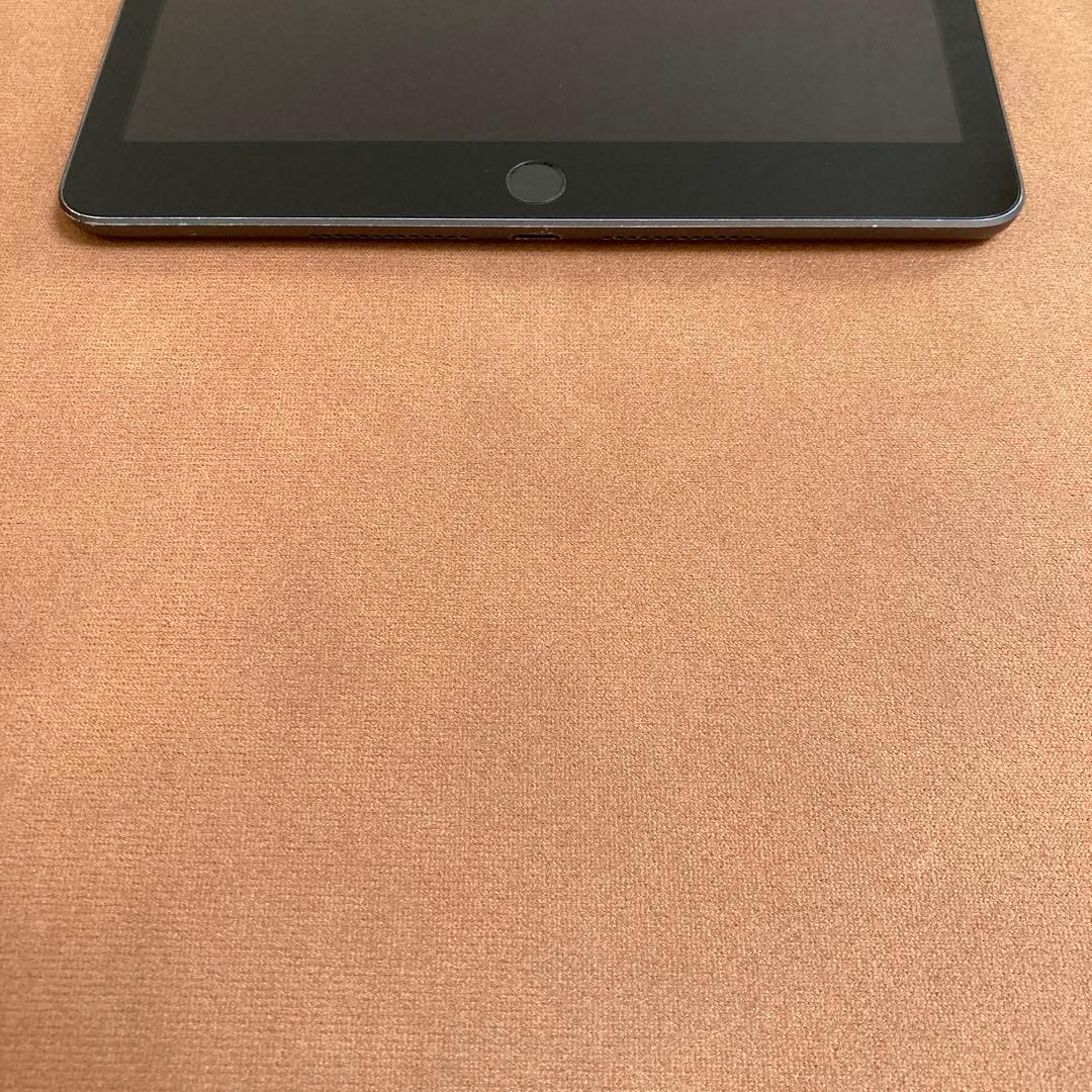 3328【早い者勝ち】電池良好☆iPad7 第7世代 32GB WIFIモデル☆
