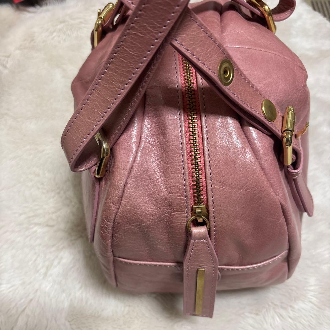 あーちゃ　ムータ　バック