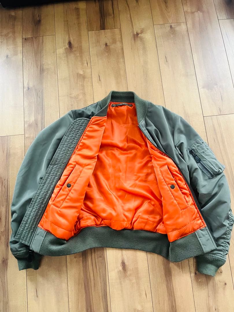 AVIREX フライトジャケット ミリタリー ブルゾン カーキ MA-1 M